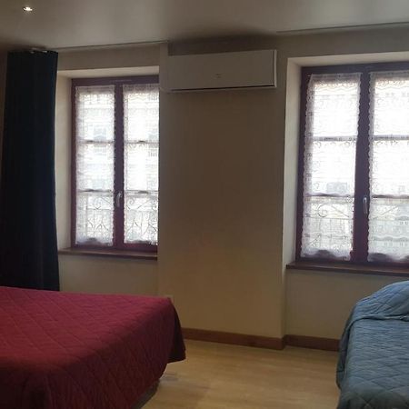 Le Bilboquet Hotell Le Puy-en-Velay Exteriör bild