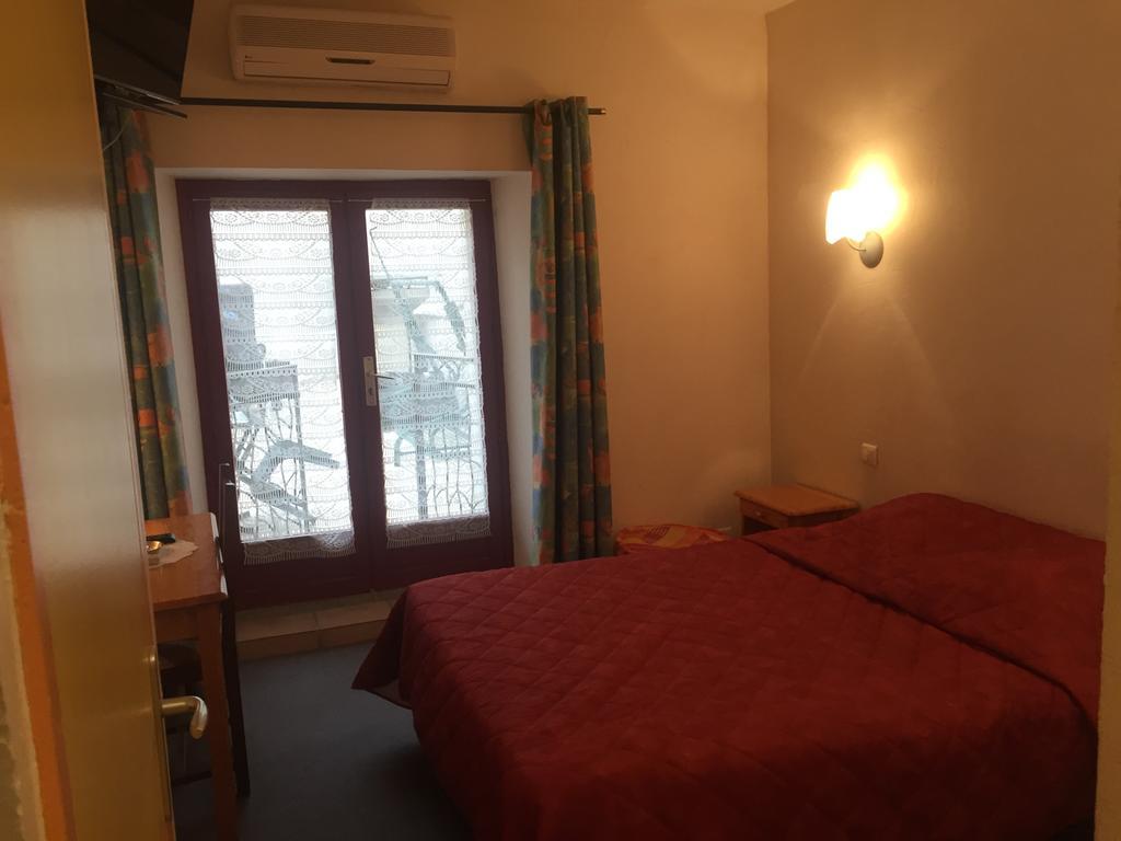 Le Bilboquet Hotell Le Puy-en-Velay Exteriör bild
