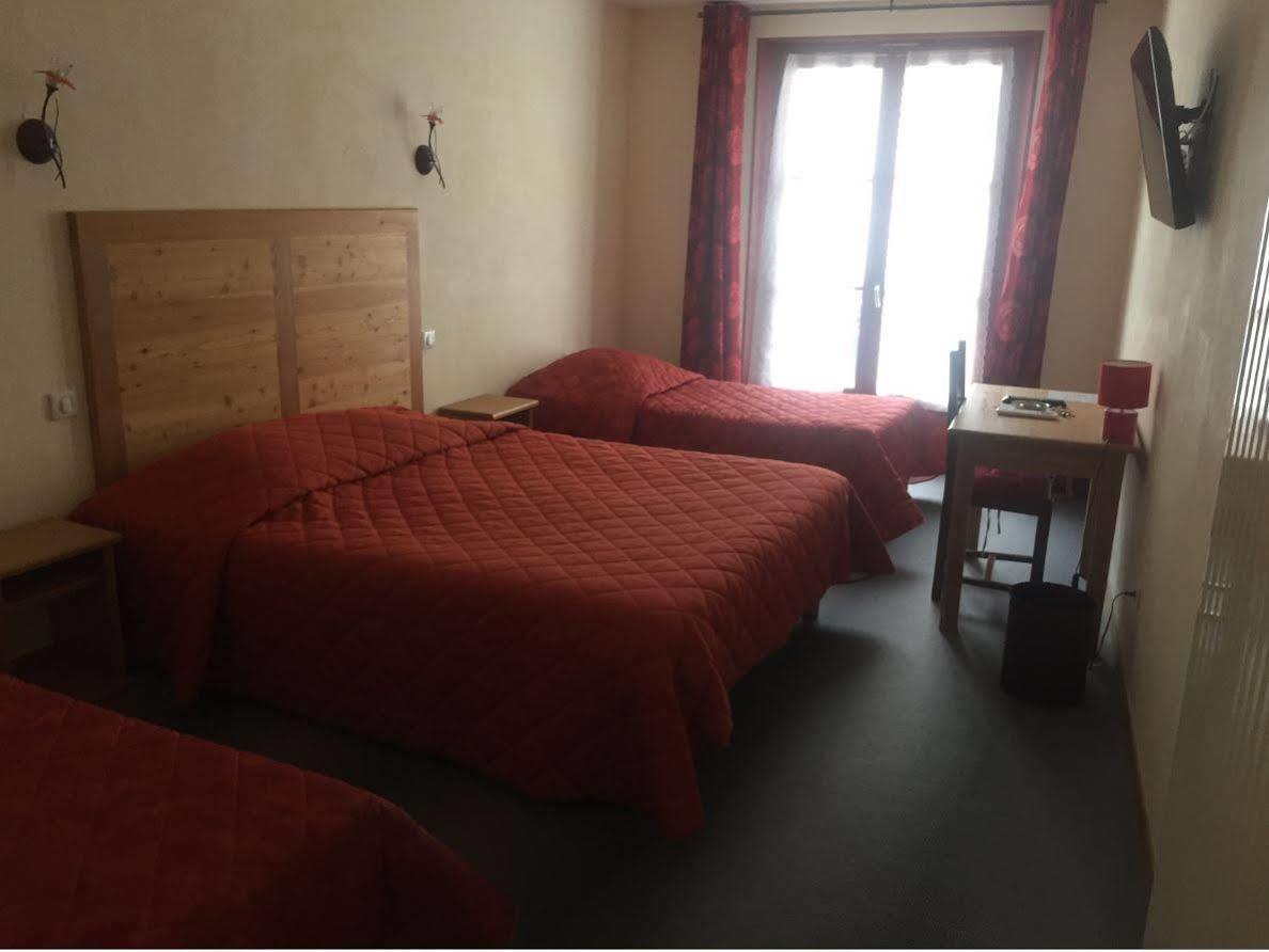 Le Bilboquet Hotell Le Puy-en-Velay Exteriör bild
